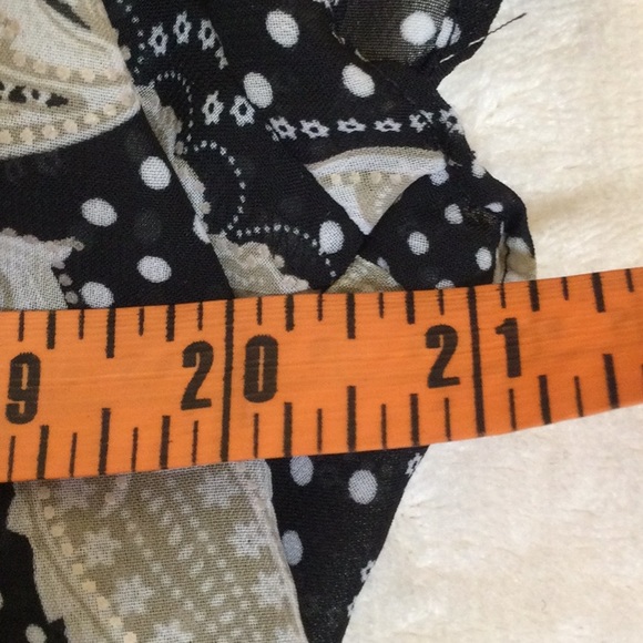 Pretty Paisley and Floral women’s Blouse - Picture 5 of 8